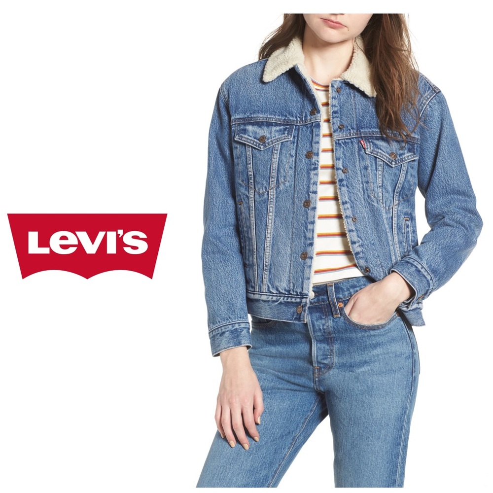 Vintage Levi’s Denim Jacket With Faux Fur Collar